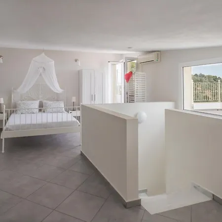 Villa Aegean Breeze Skiathos Town