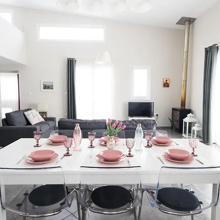 Villa Aegean Breeze *