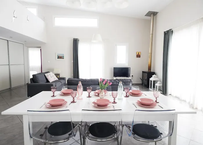 Villa Aegean Breeze *