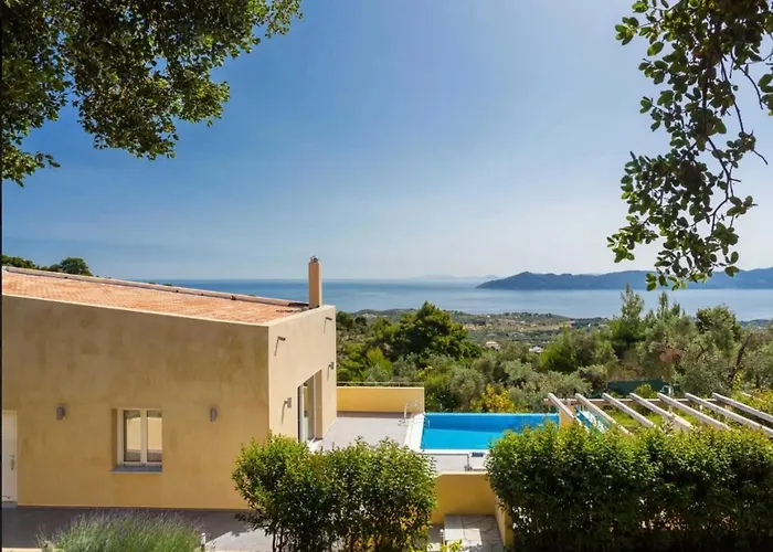 Aegean Breeze Skiathos Town